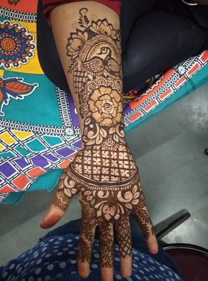 Elegant Mehndi Design